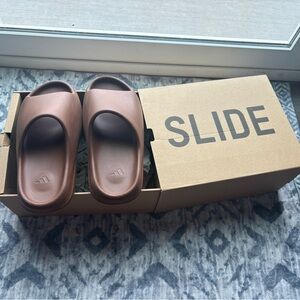 Authentic Yeezy slides Flax Sz 8-Excellent! with Box!